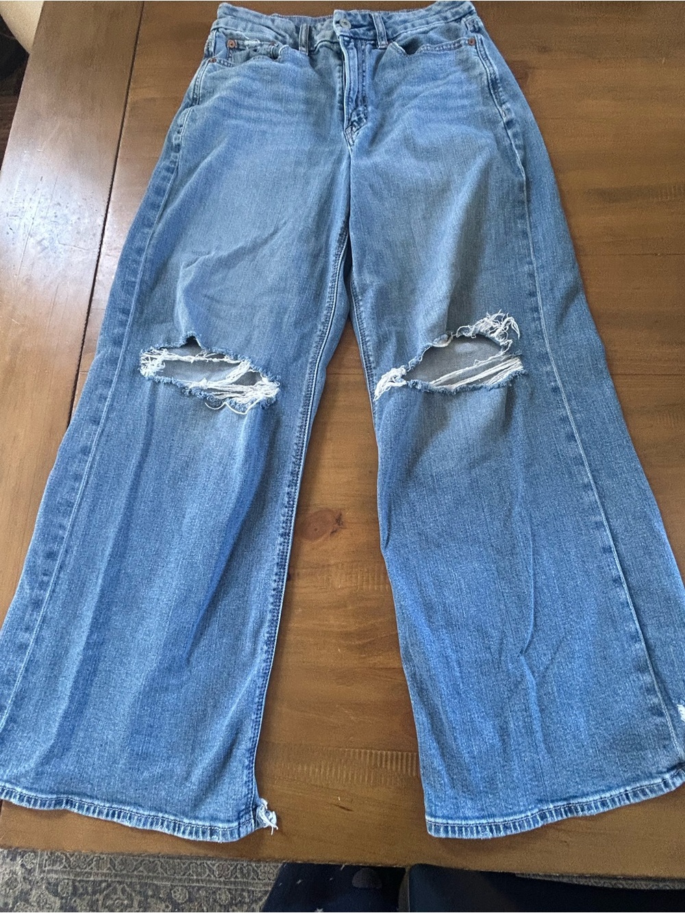 AEO AE Curvy Super High-Waisted Baggy Wide Leg Jeans
